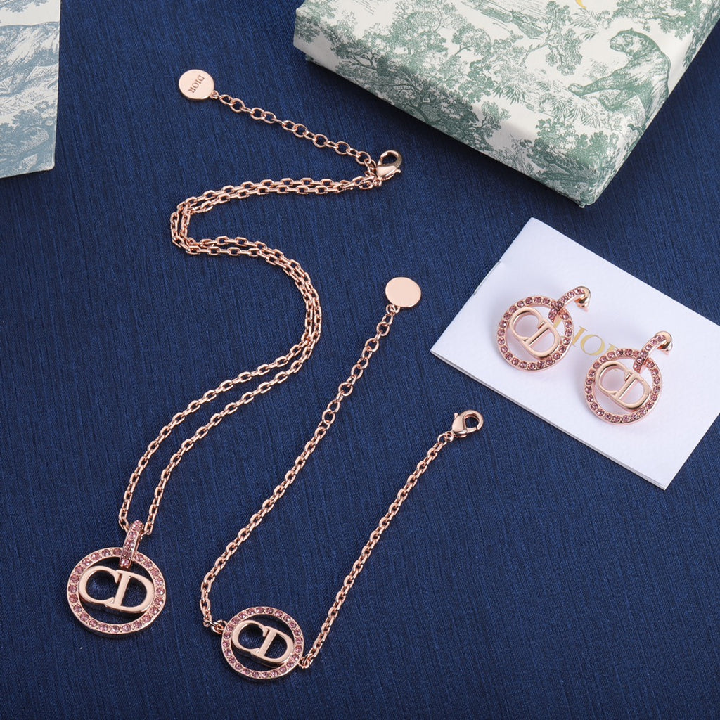 X1N45D15X Popular    Earrings. Bracelets. Necklaces