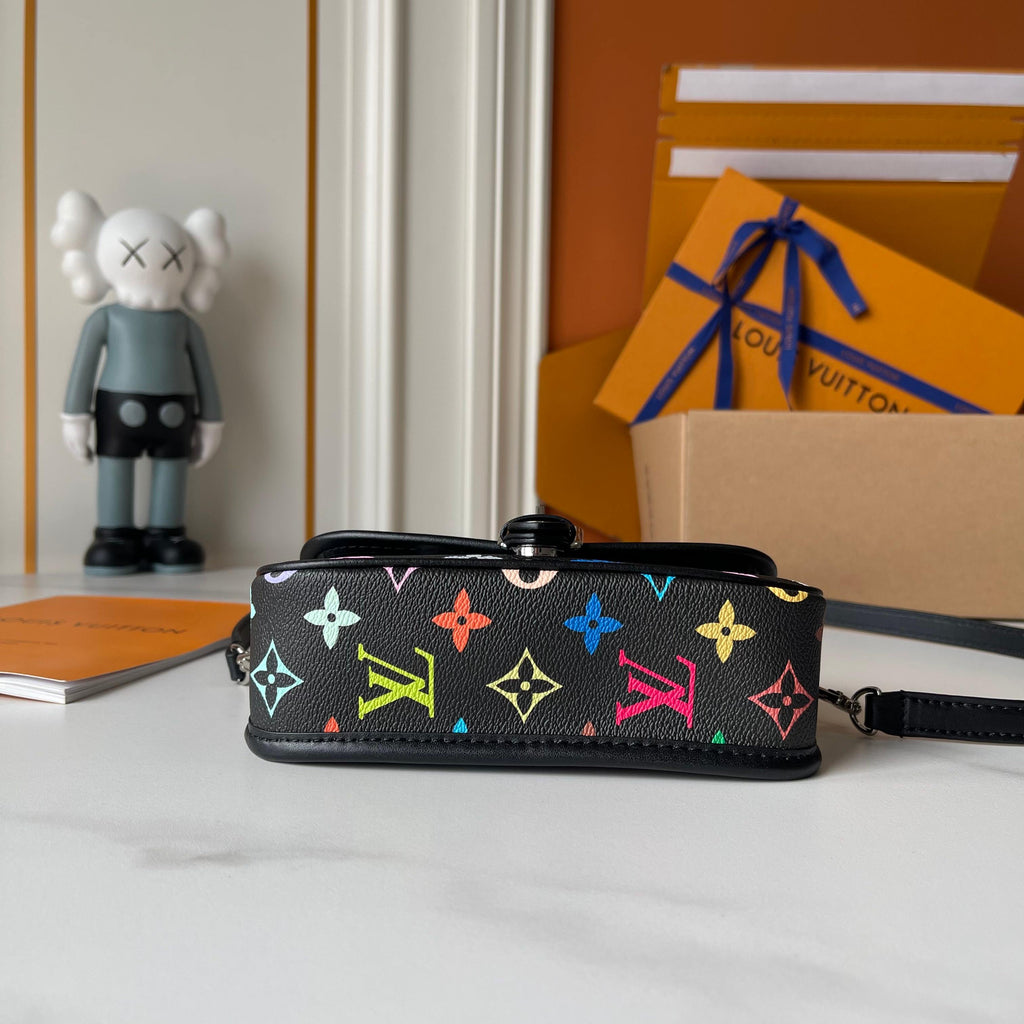 B1P36E37 Popular leather bag