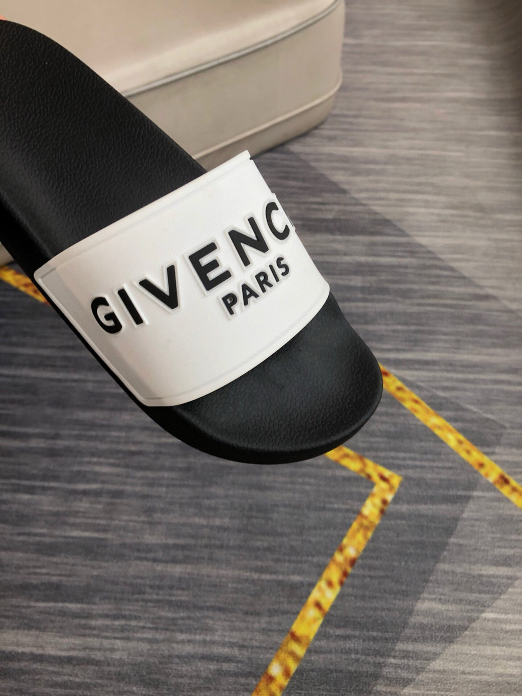 Z5Z35GV265 Popular Slippers