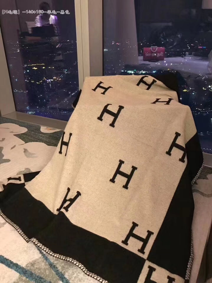 W1R86H28 Popular blanket