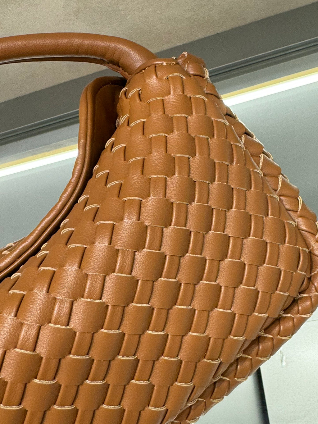 B1X104A83 Popular  leather bag