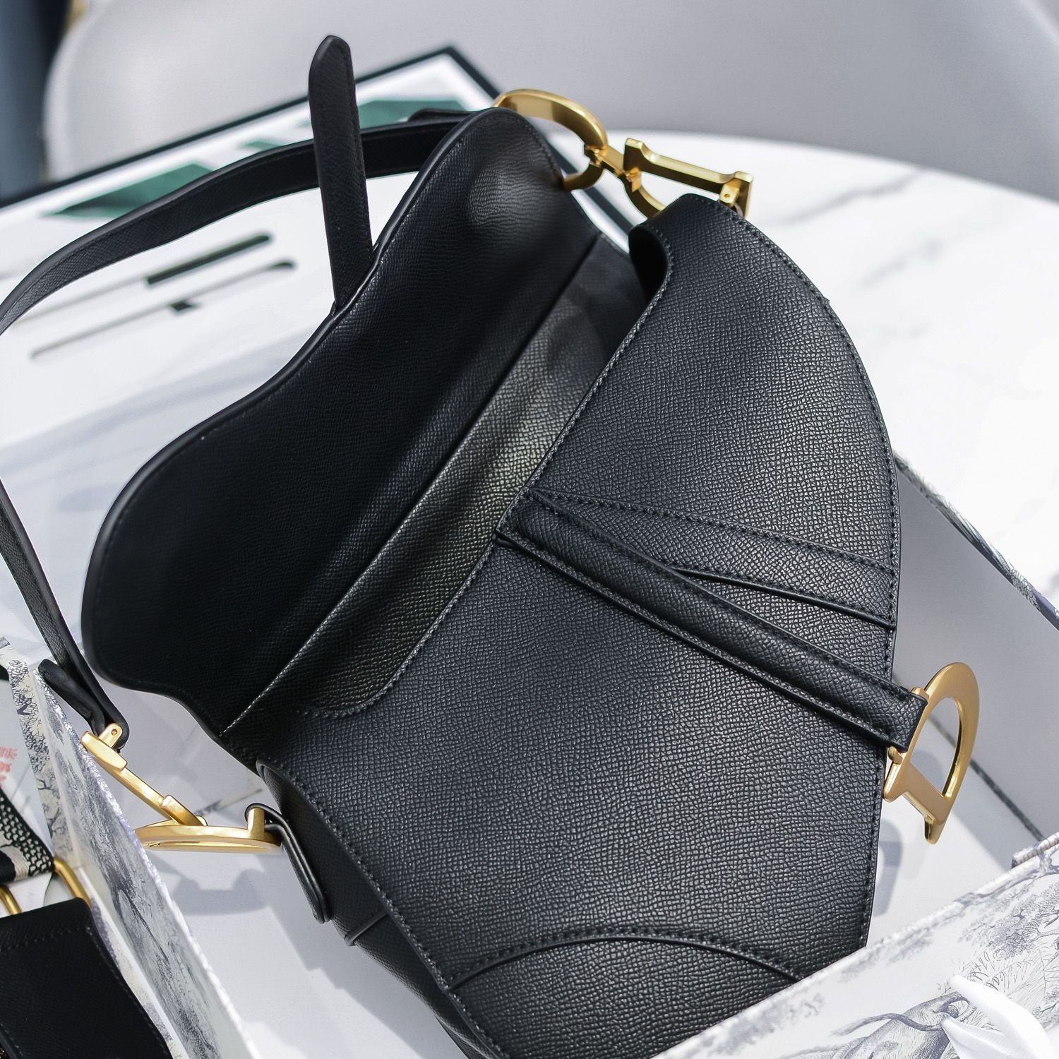 B5X111D15 Popular  leather bag 