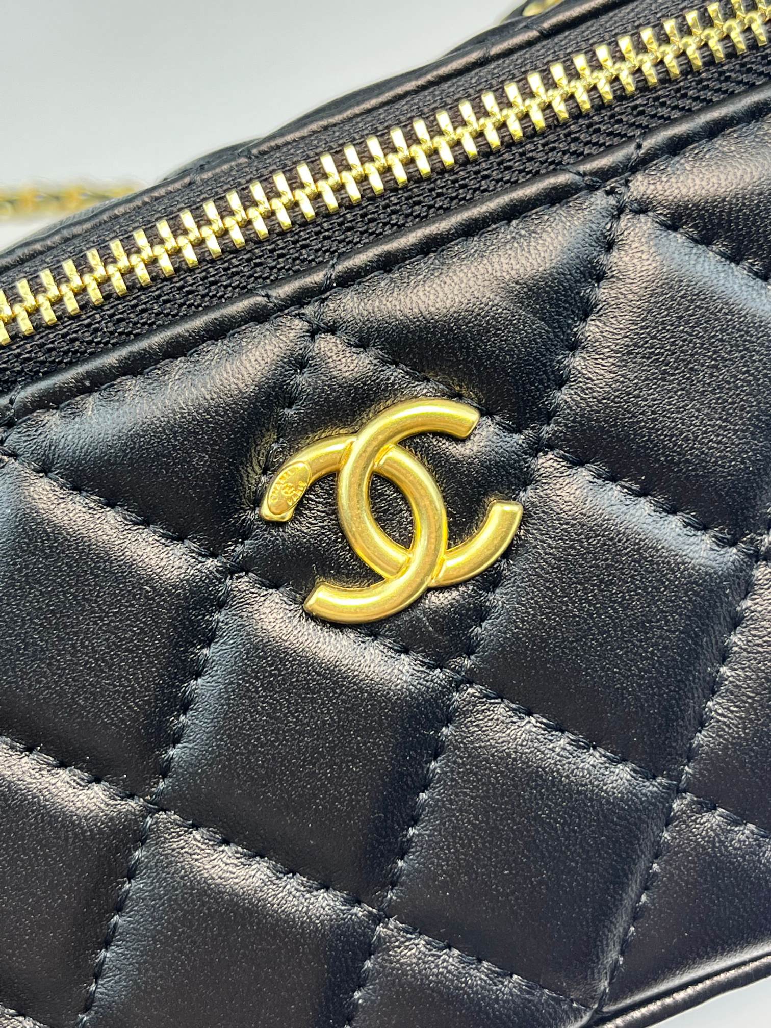 B1P36C83 Popular leather bag