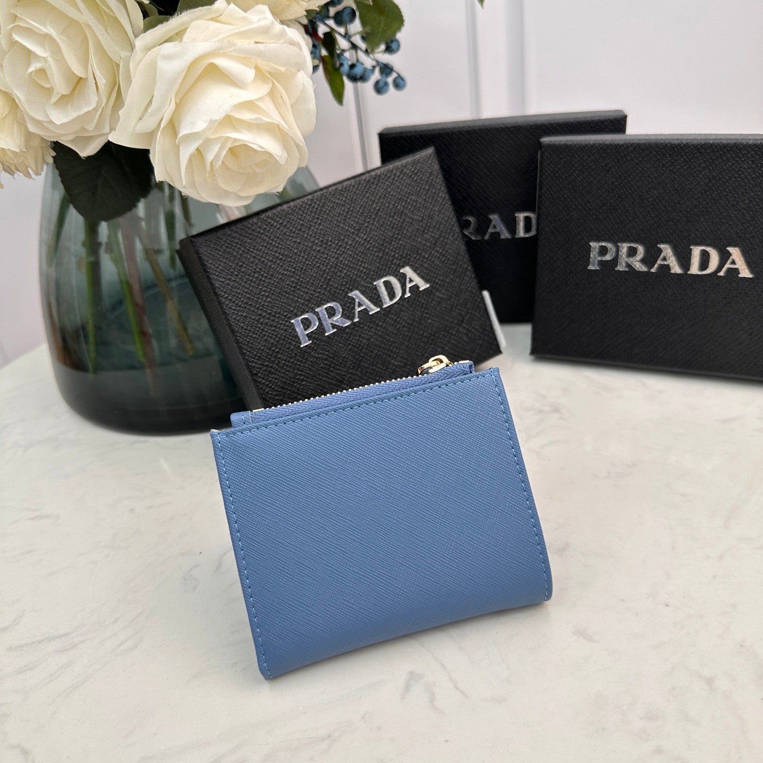 B1P36P1 Popular card holder
