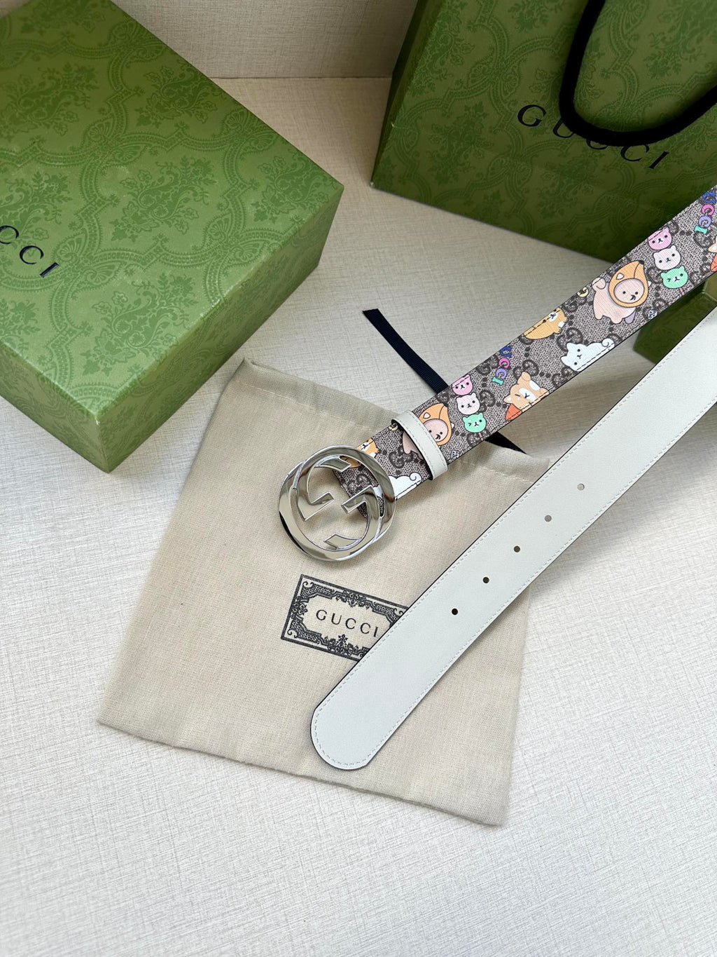 P1R55B208 Popular High quality belt With full package