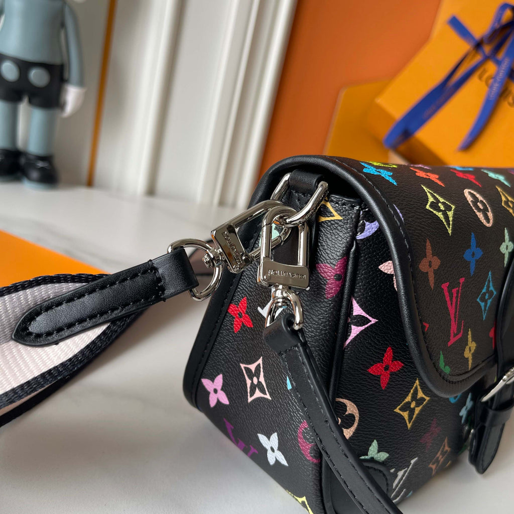 B1P36E37 Popular leather bag