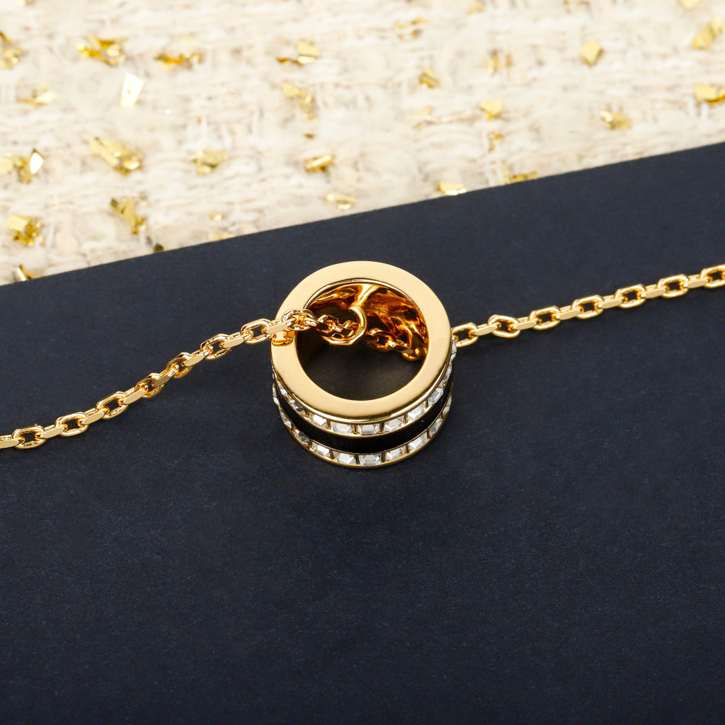 X1R75D10X Popular   Necklaces .