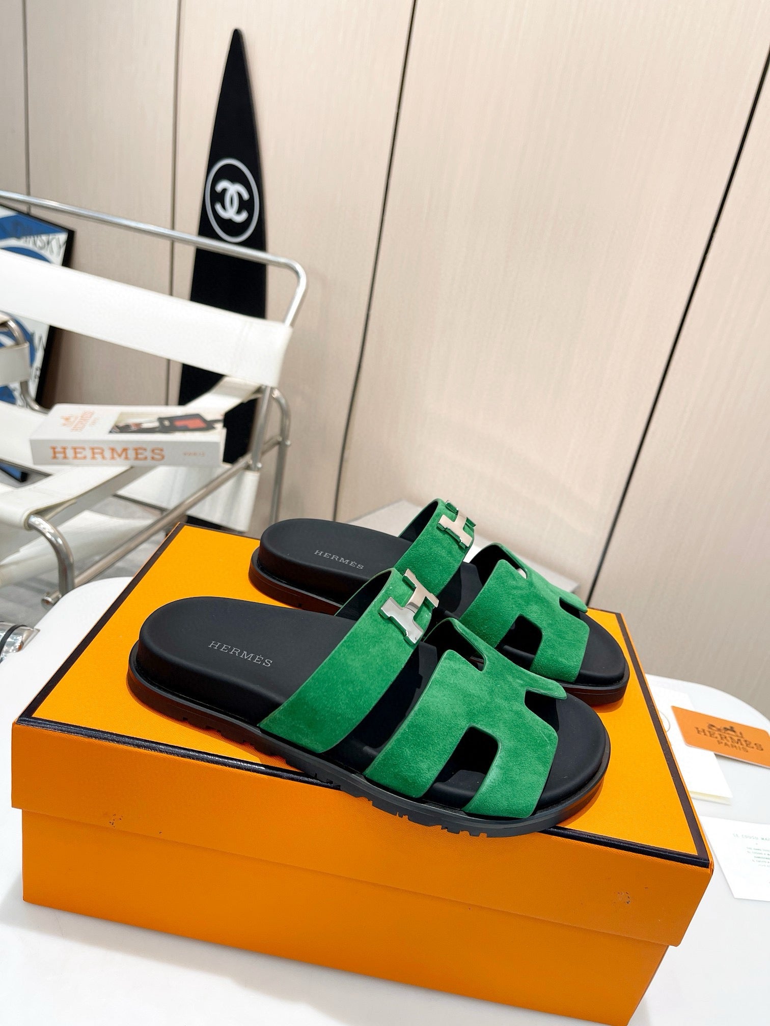 Z5R35H7  Popular Slippers shoes