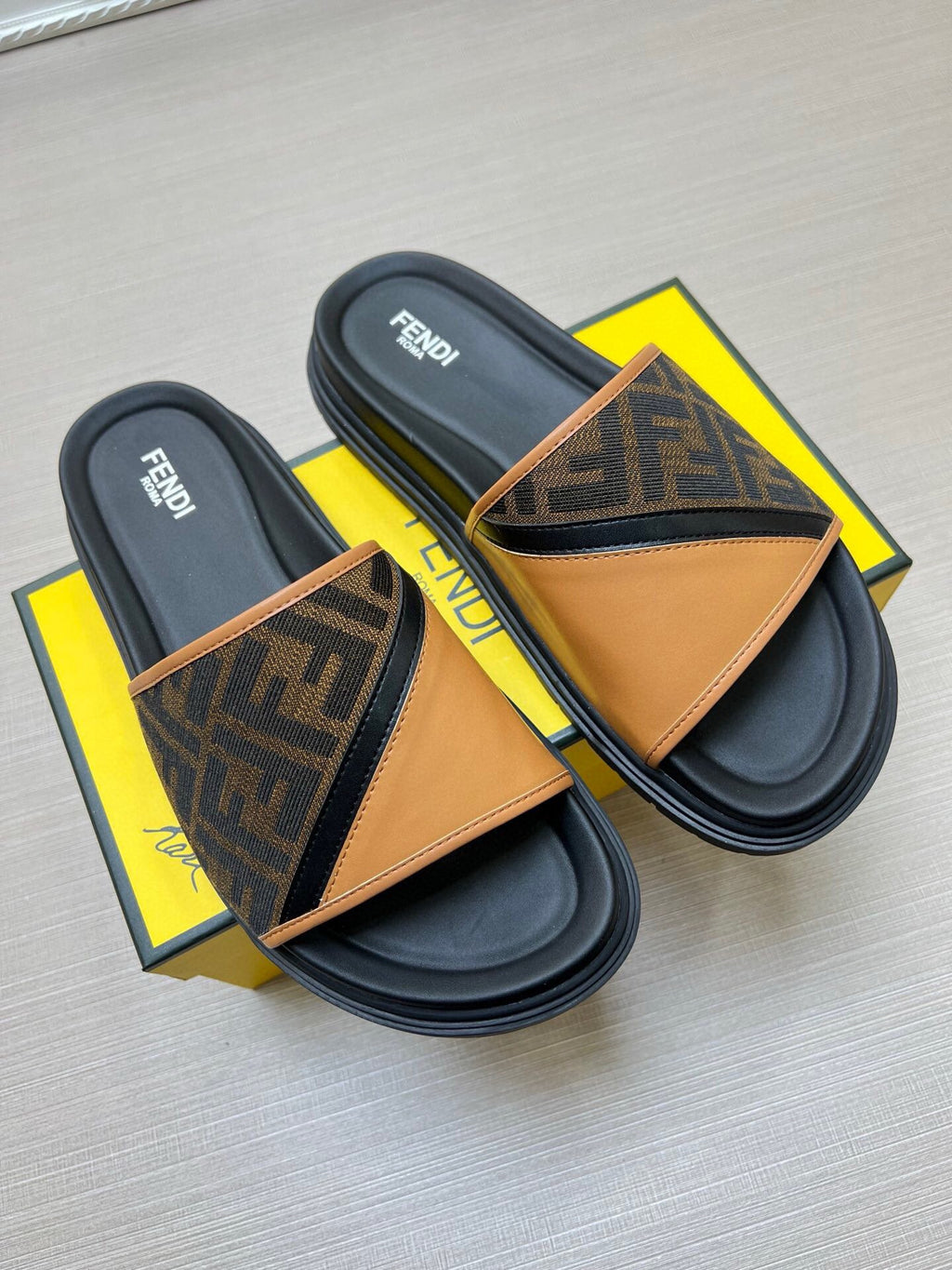 Z5LF223 Popular Slippers