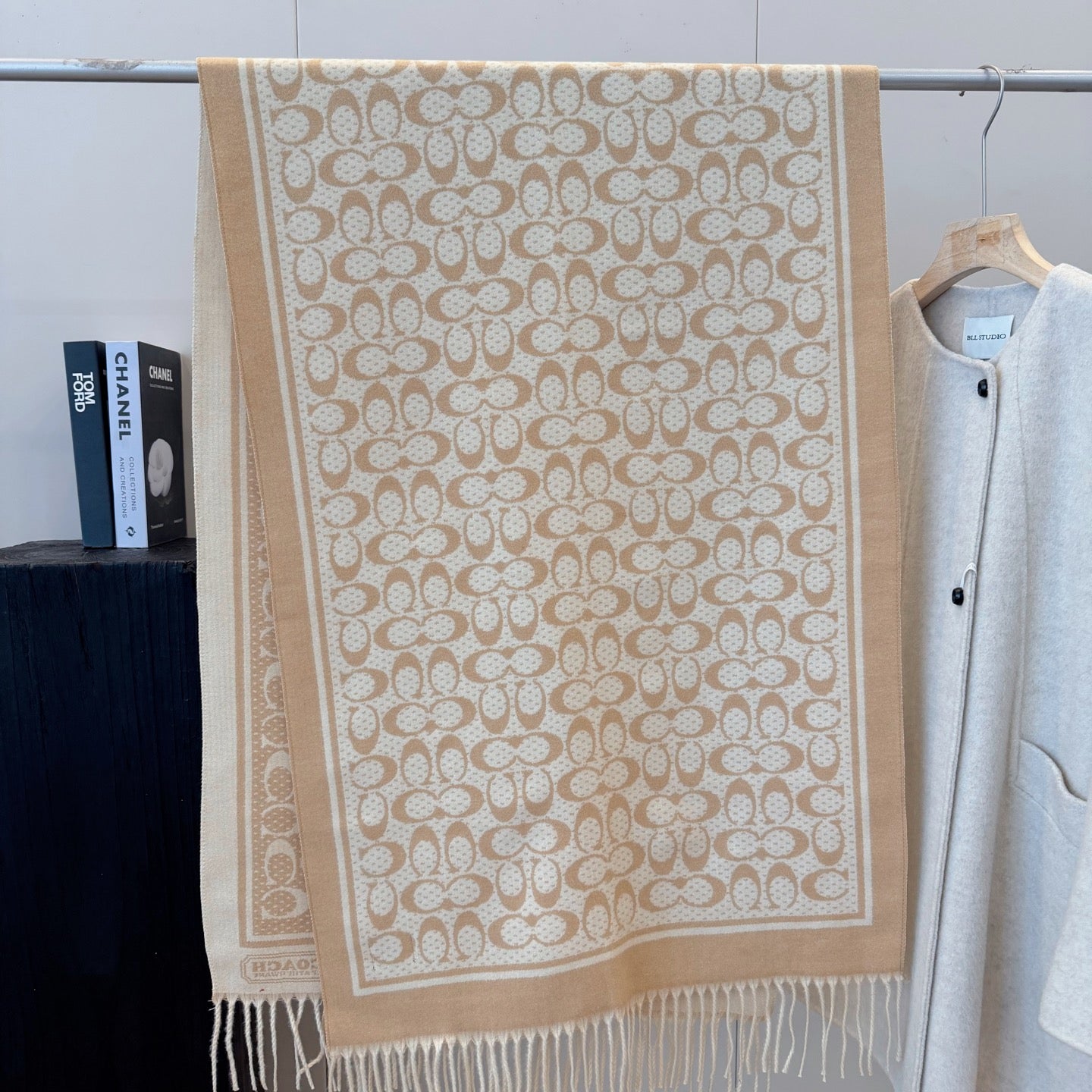 W1R86A56 Popular Winter Scarves