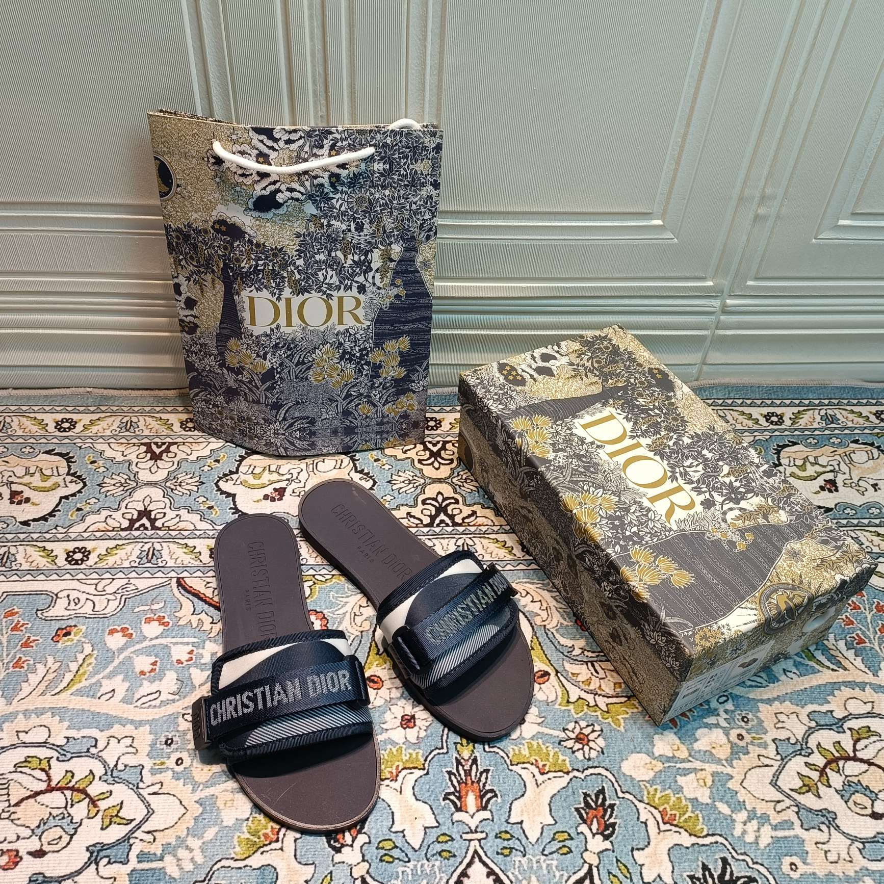 Z1ZD20 Popular Slippers