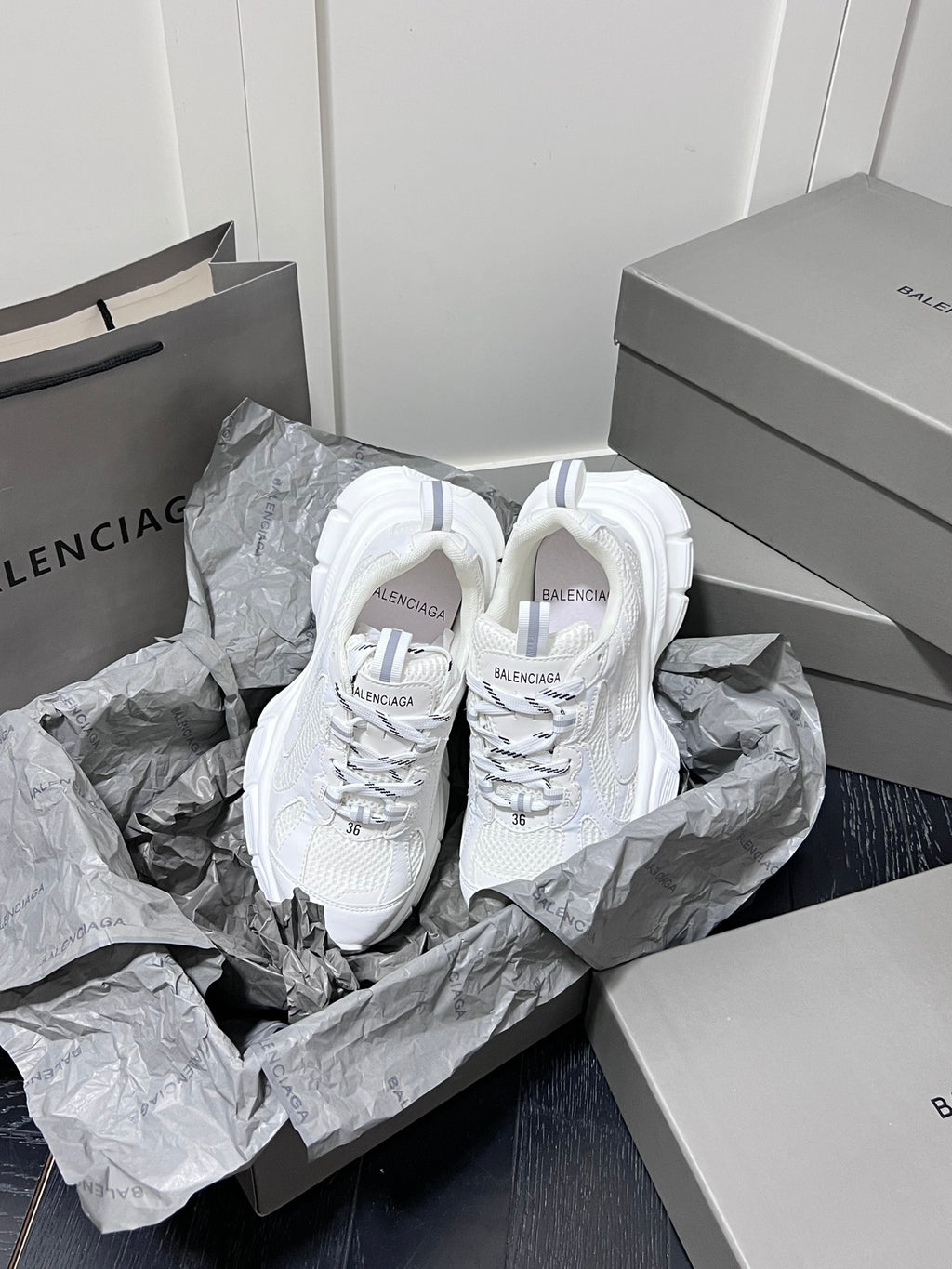 Z1Z54J116 Popular Casual shoes