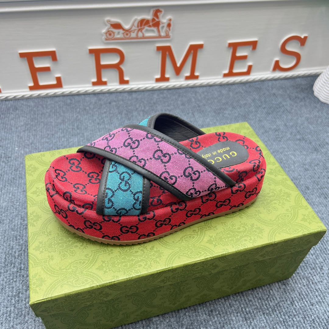 Z5YB69 Popular Slippers