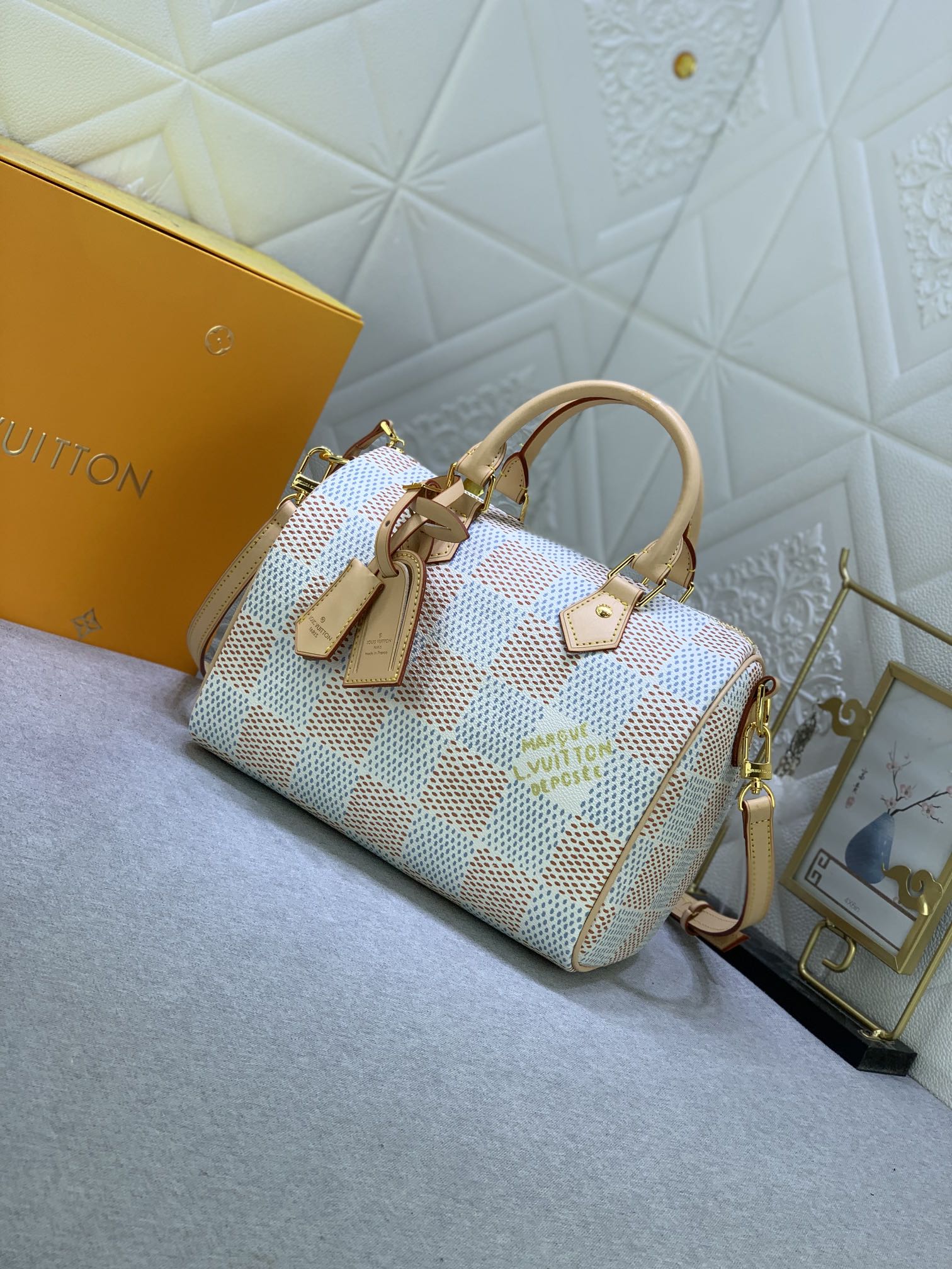 B12X44E269 Popular  leather bag 