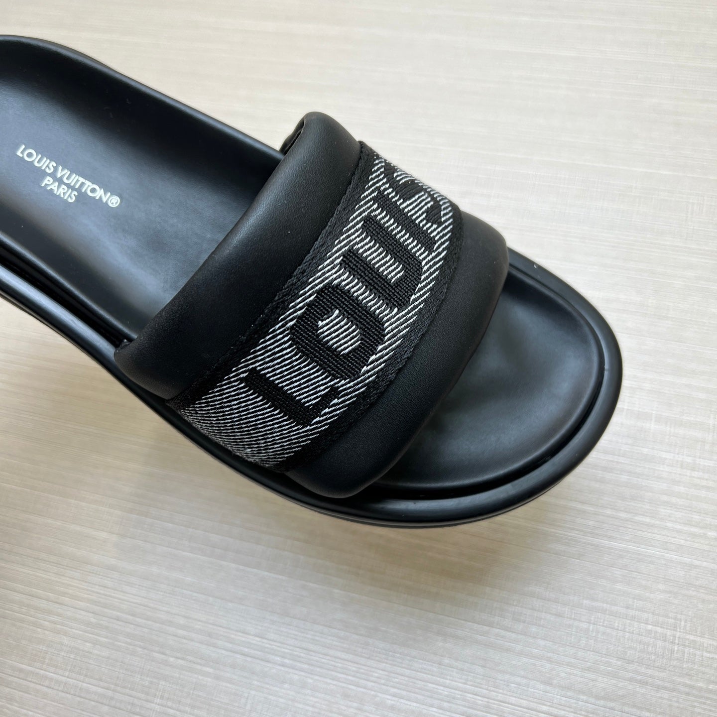 Z5Z35E298 Popular Slippers