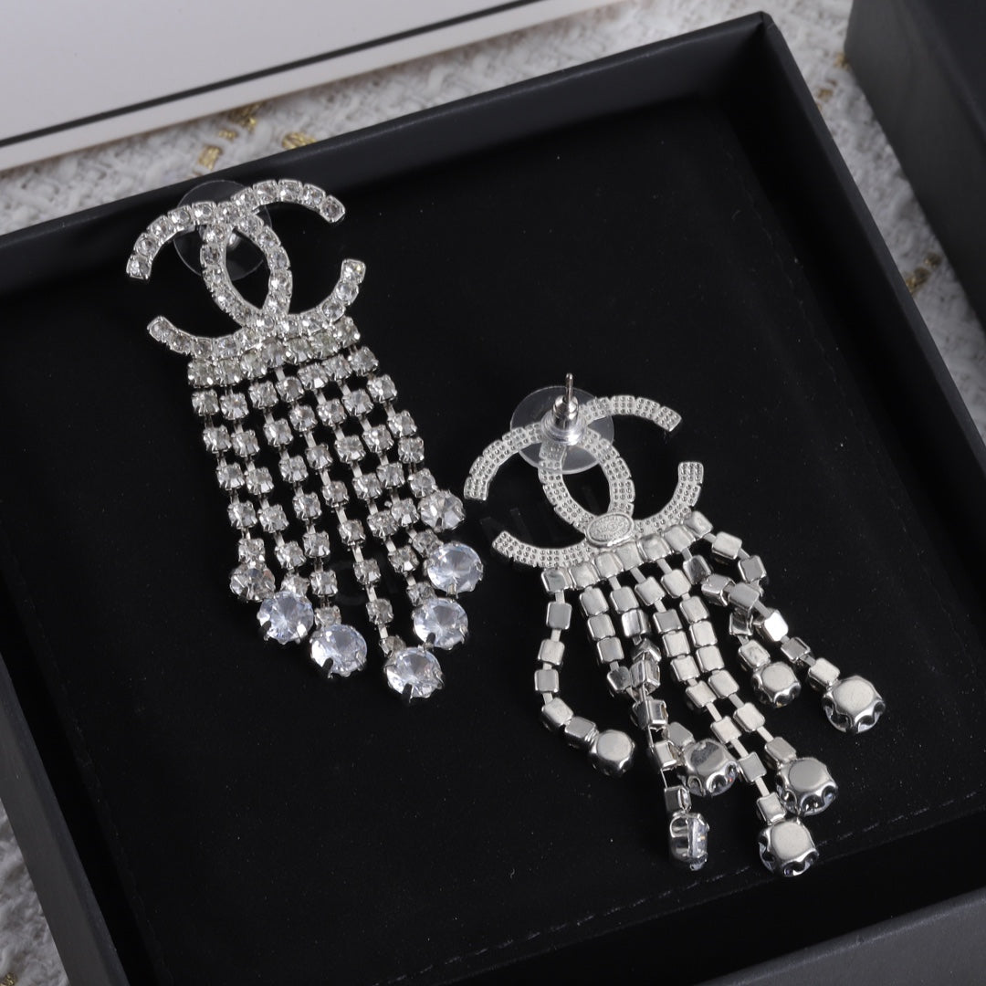 X1Z84C505E Popular Earrings