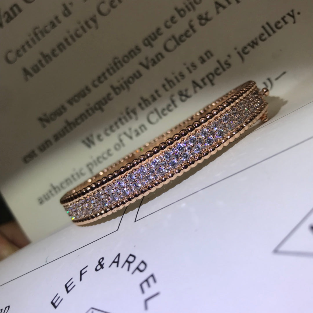 X5Q85VC71K  Popular Bracelets