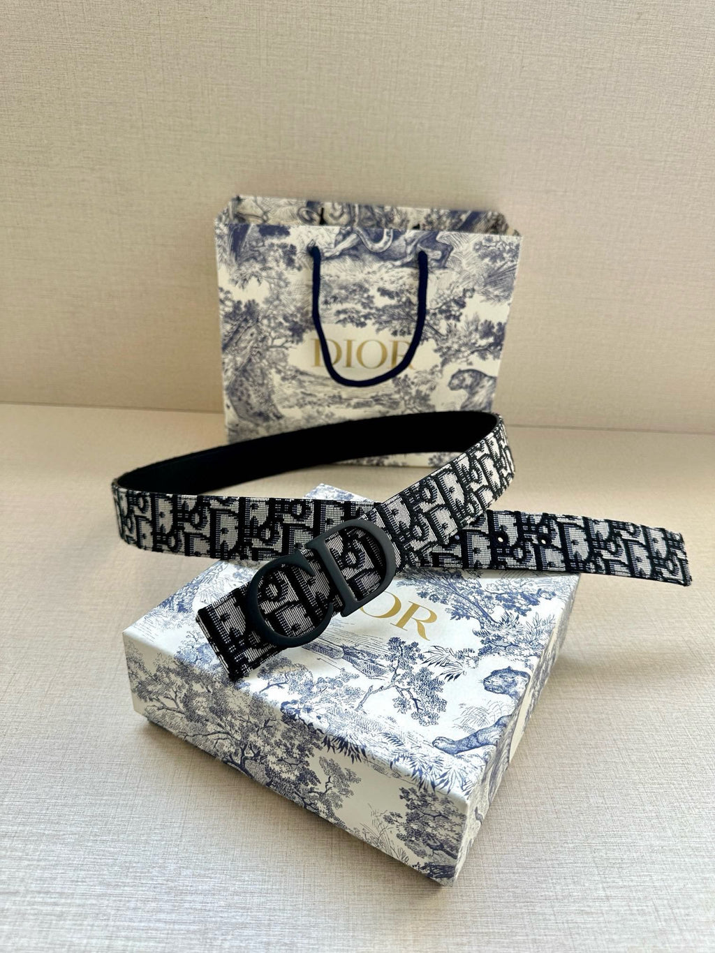P1R55D207 Popular  High quality belt With full package