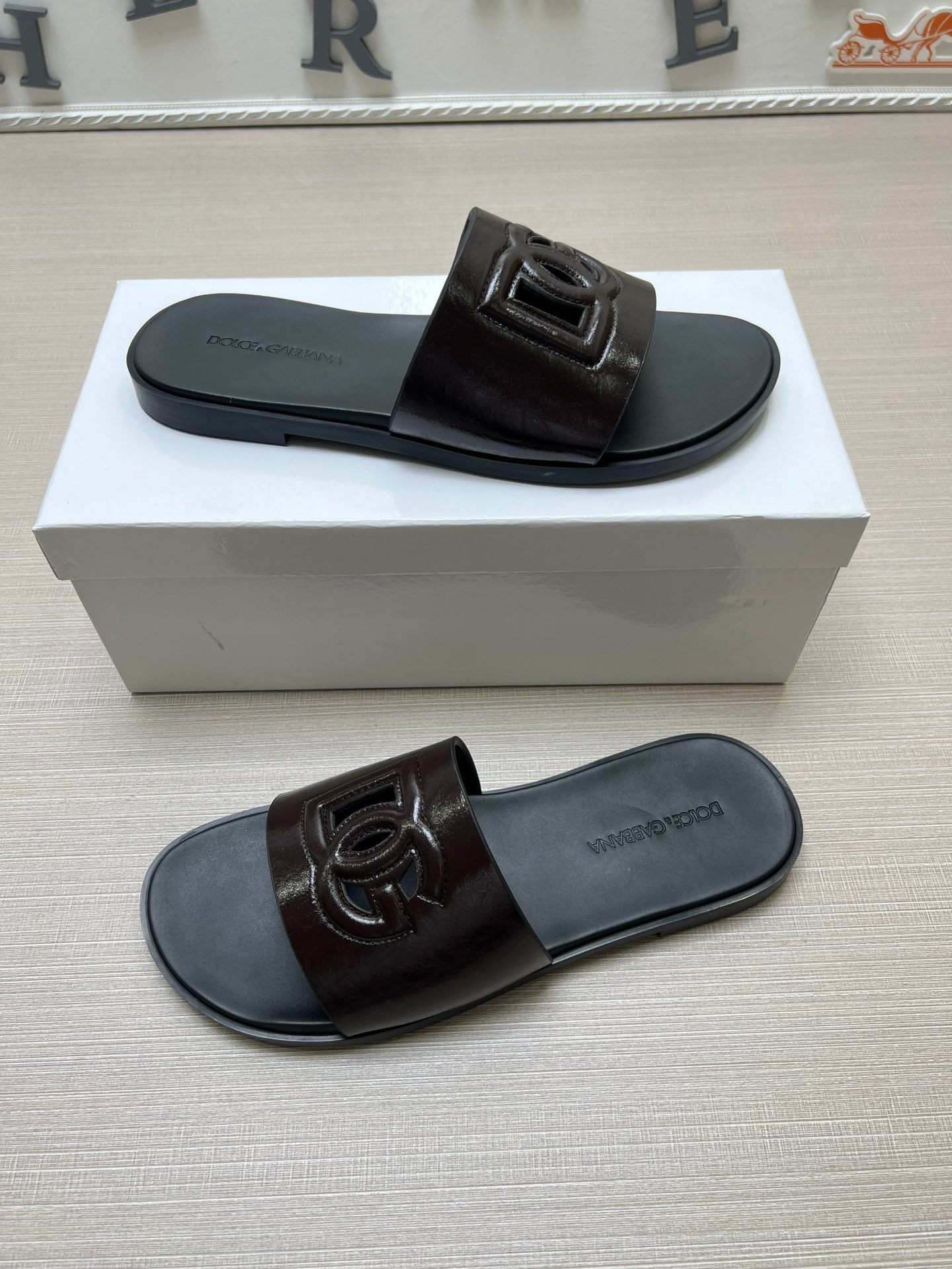Z5ZA64 Popular slippers