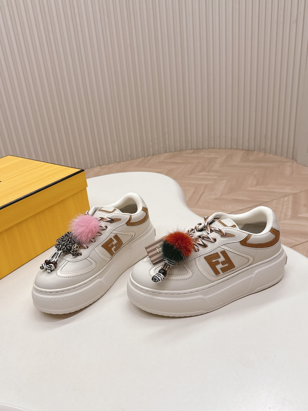 Z2Q105F417 Popular high-quality Shoes
