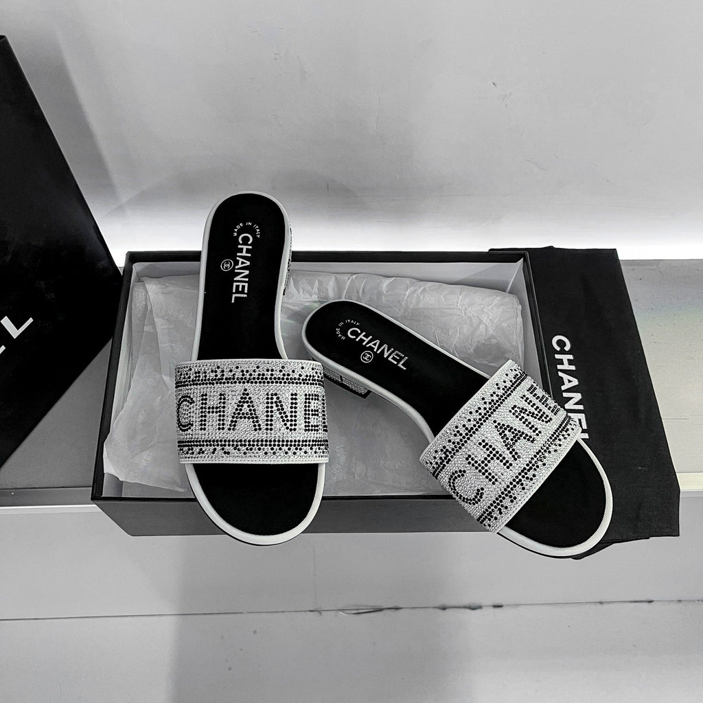 Z1ZC57 Popular sandals