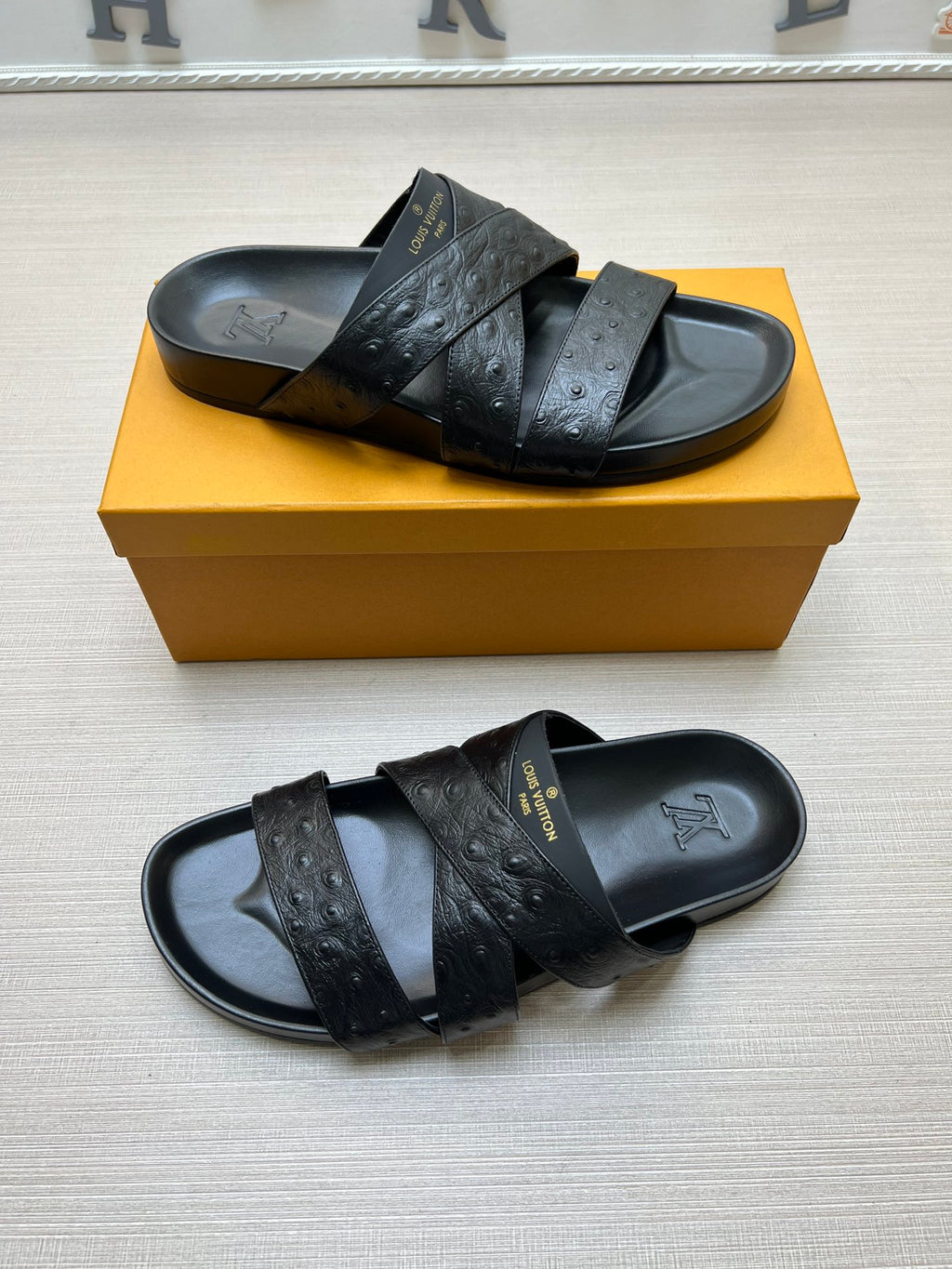 Z5ZE89 Popular slippers