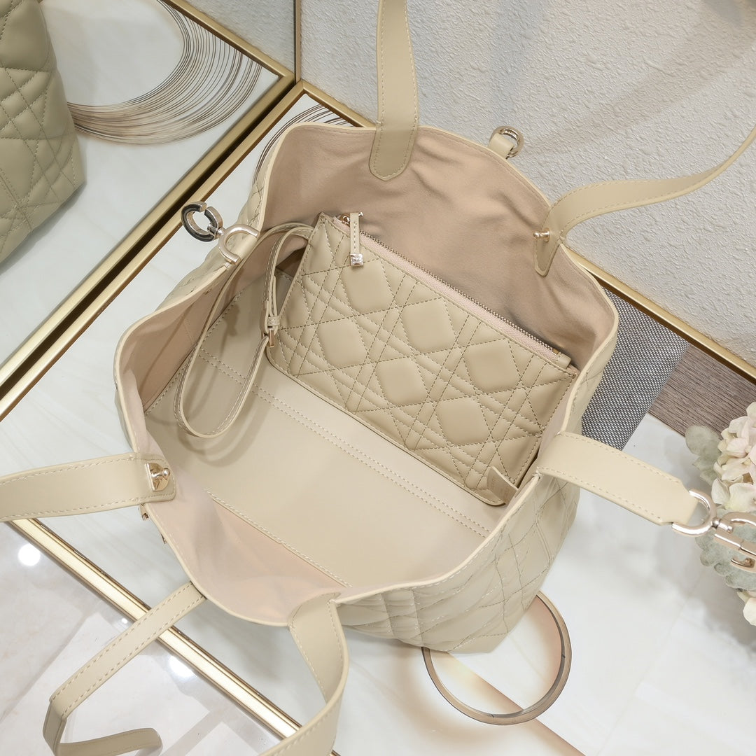 B1N66D2 Popular leather bag
