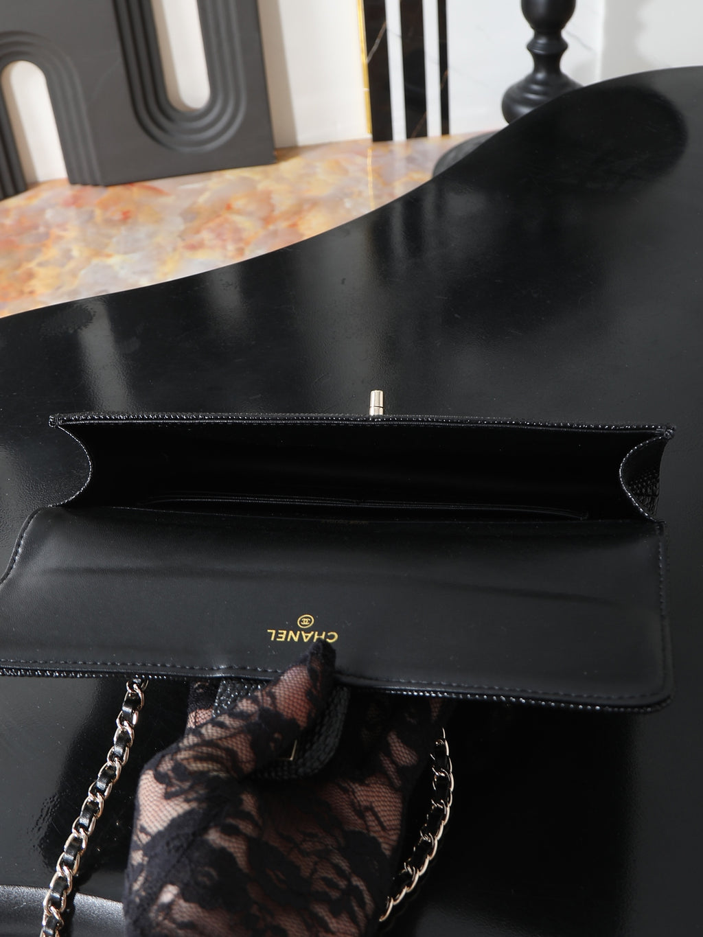 B1R76C23 Popular leather bag