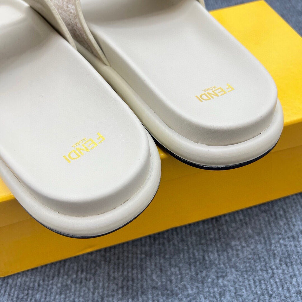Z5ZF37 Popular slippers