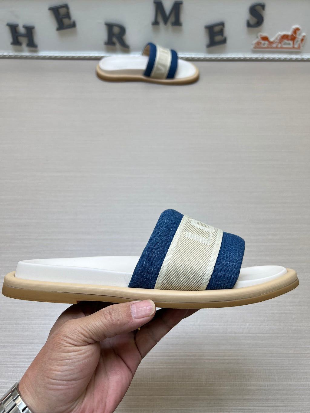 Z5Z35E301 Popular Slippers