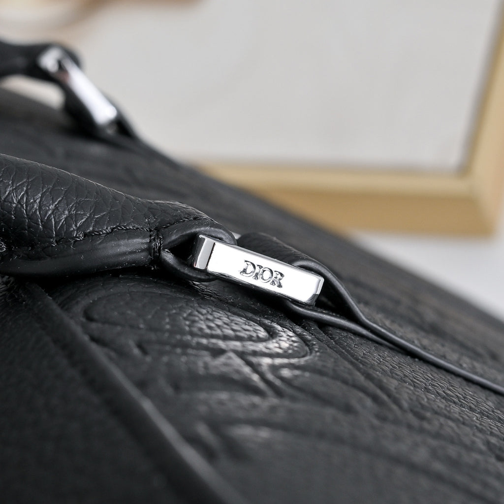 B1N76D15 Popular leather bag