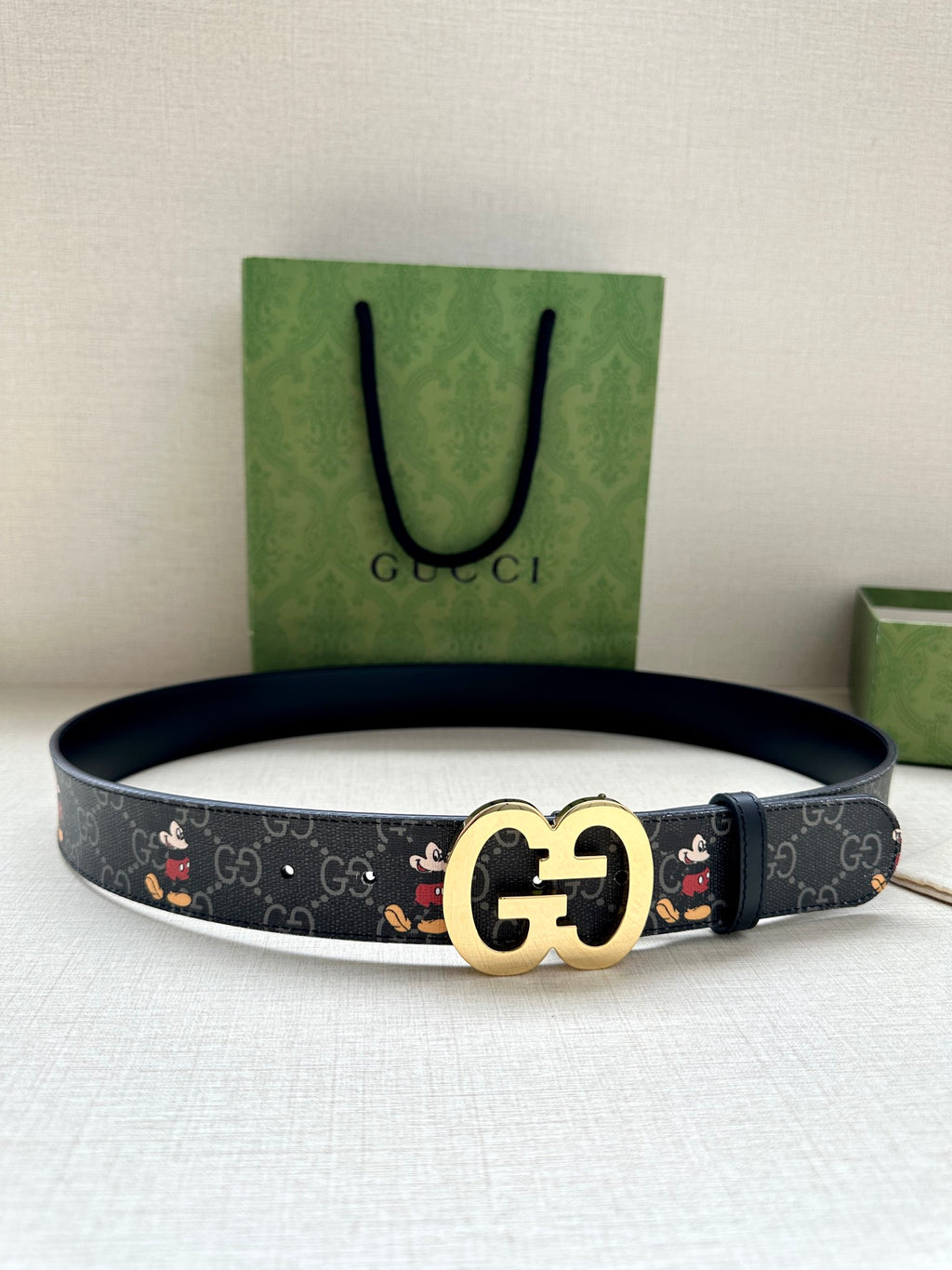 P1R55B229 Popular High quality belt With full package