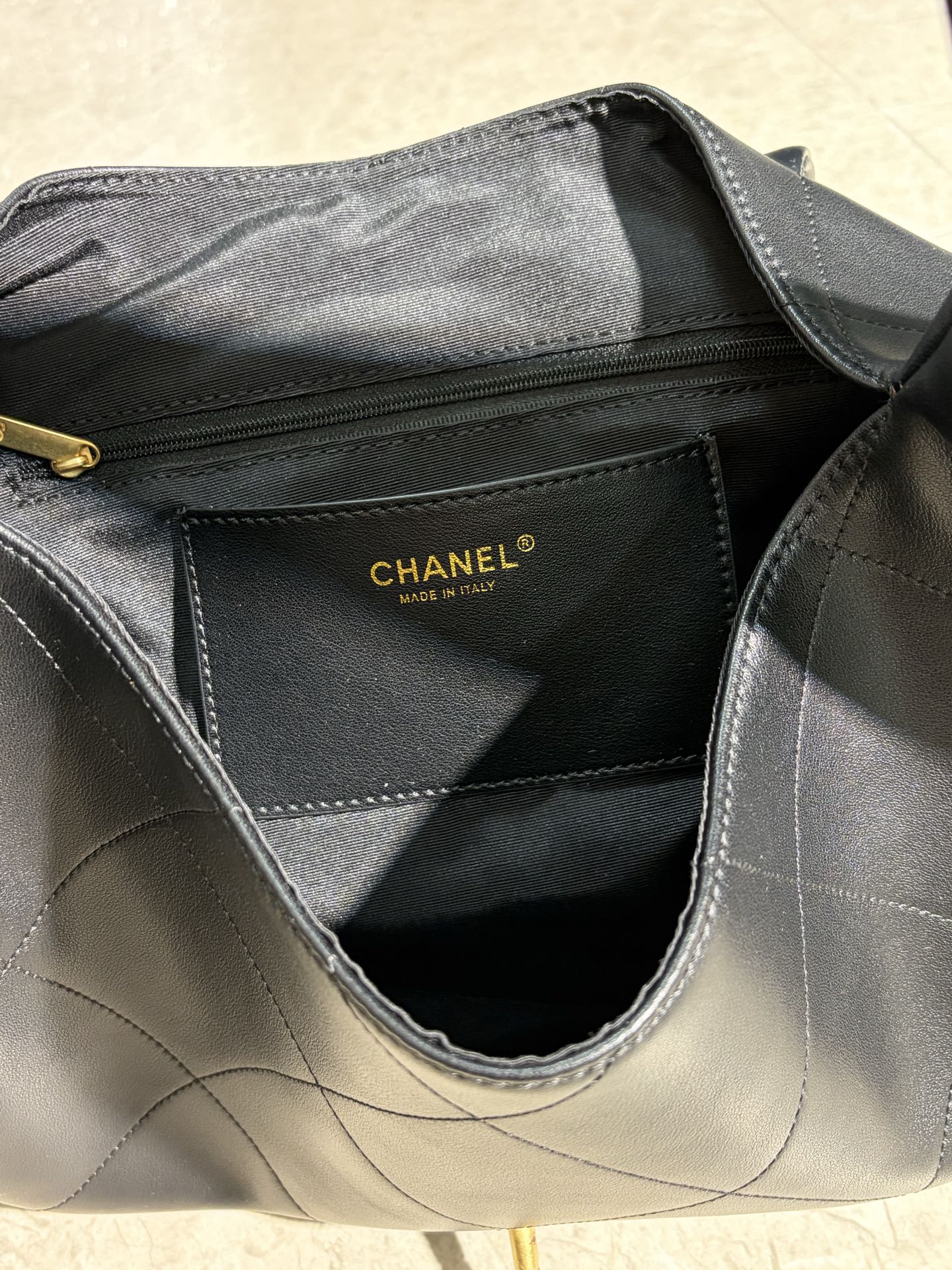 B1R15C146 Popular leather bag