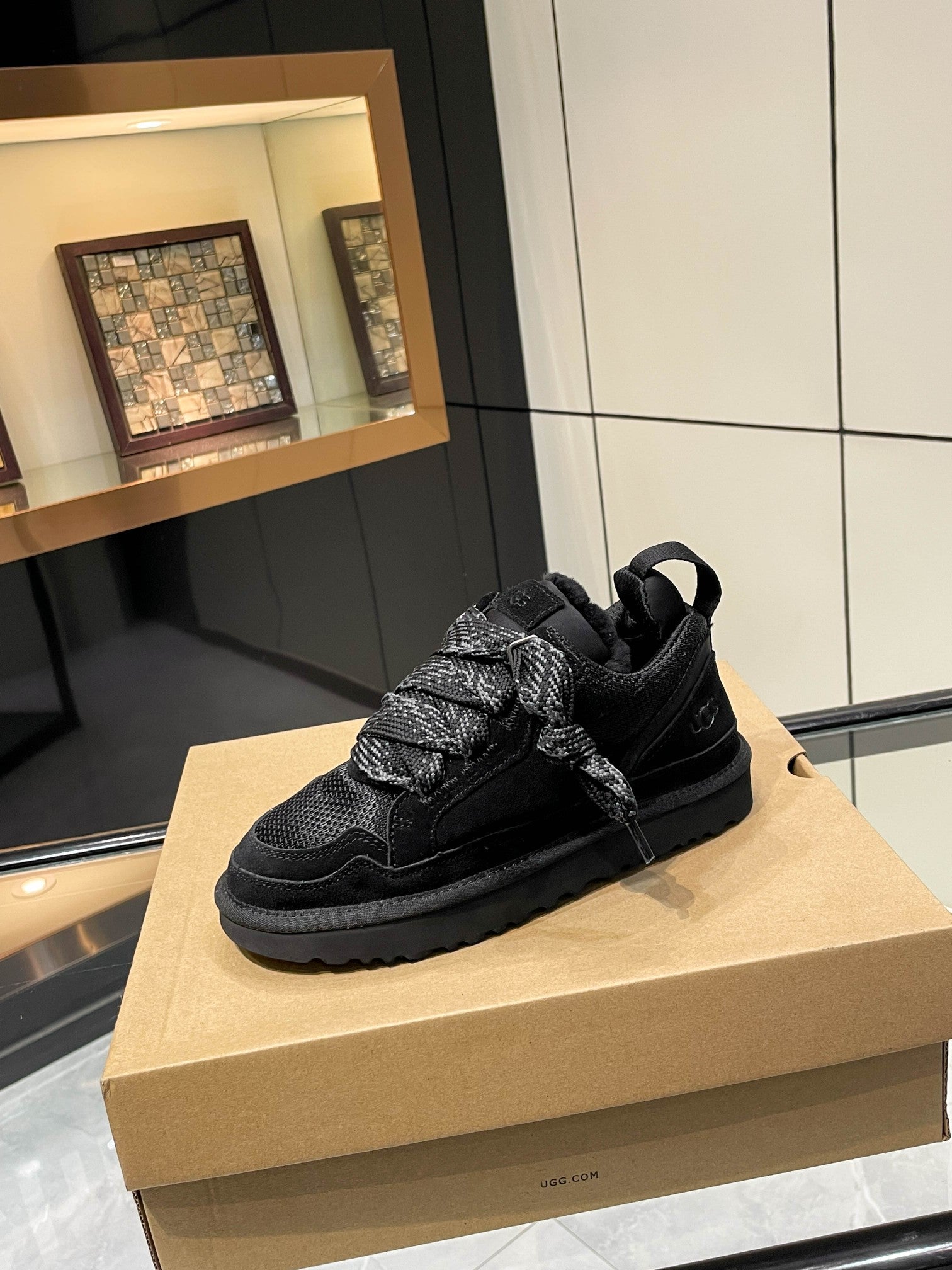 Z2Q105U262 Popular high-quality Shoes