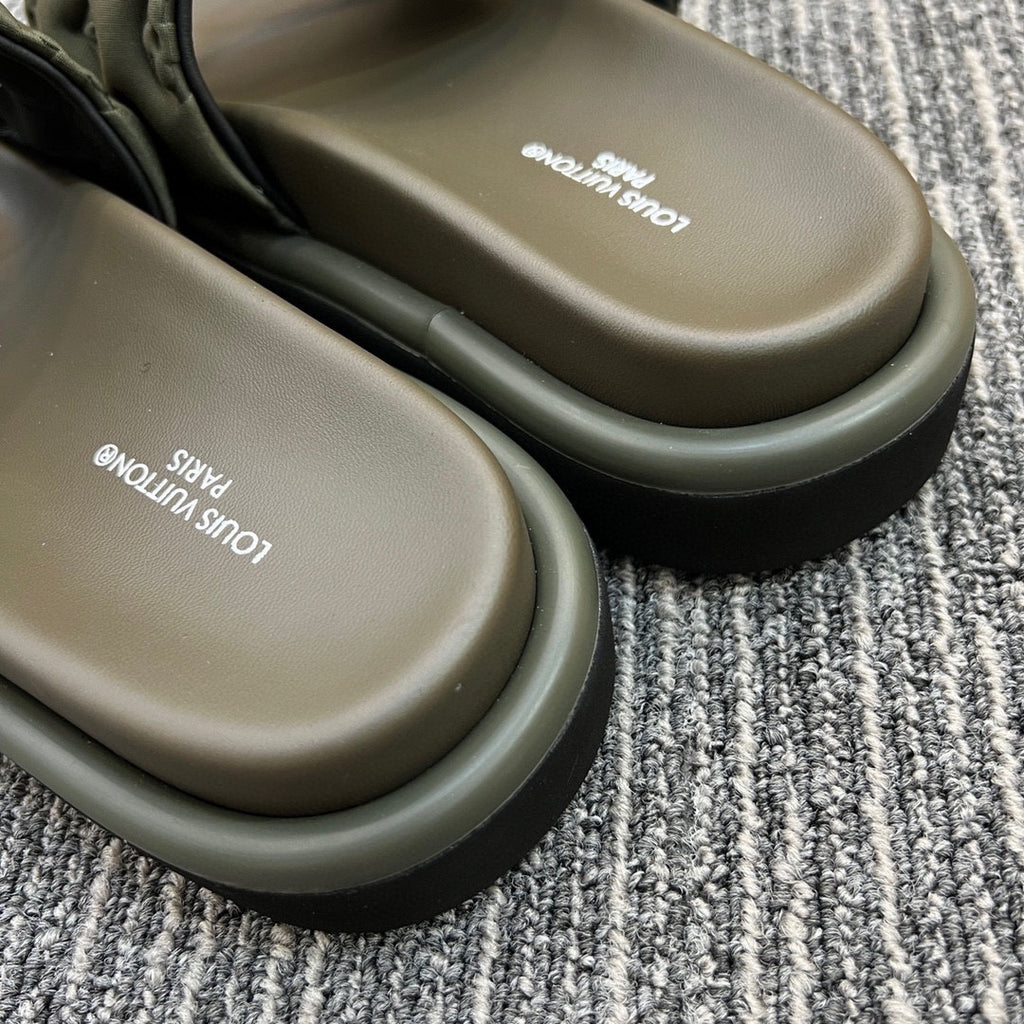 Z5YE116 Popular Slippers