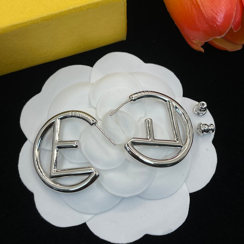 X1Z94F647E Popular  Earrings