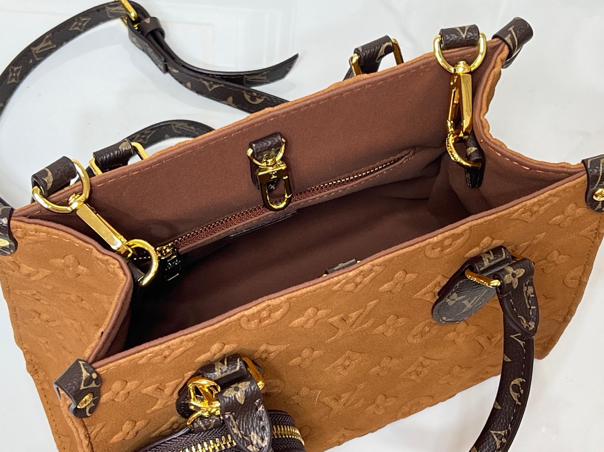 B1R115E156 Popular bag