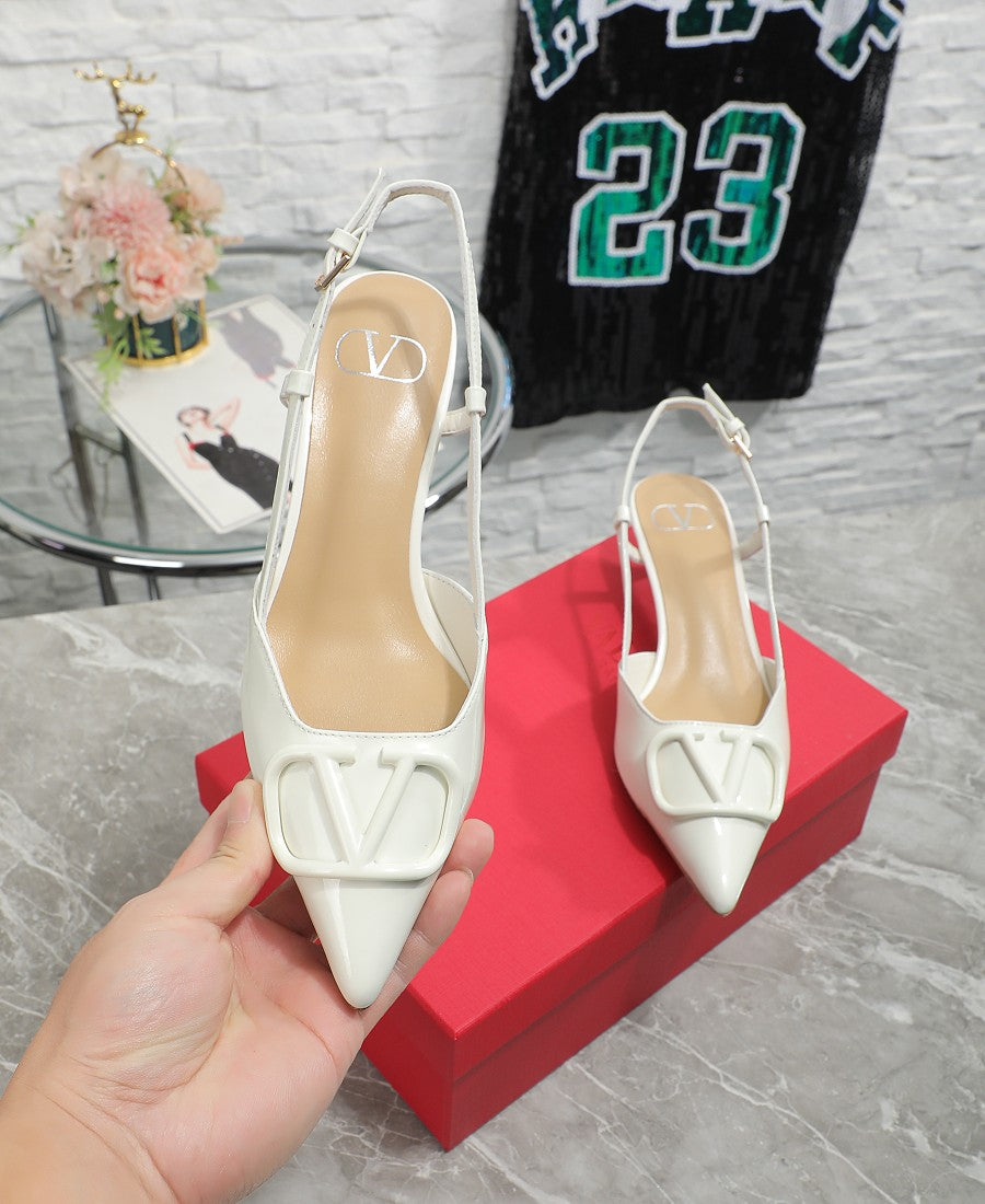 Z2R45VL18 Popular leather  High heels