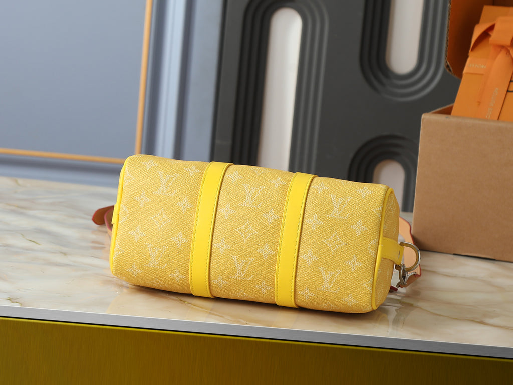 B1R76E50 Popular leather bag
