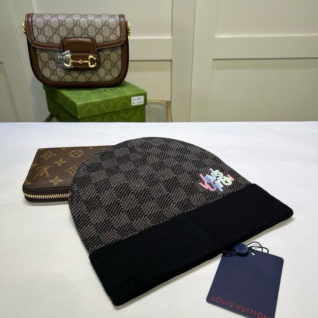 M1R86E50 Popular hats