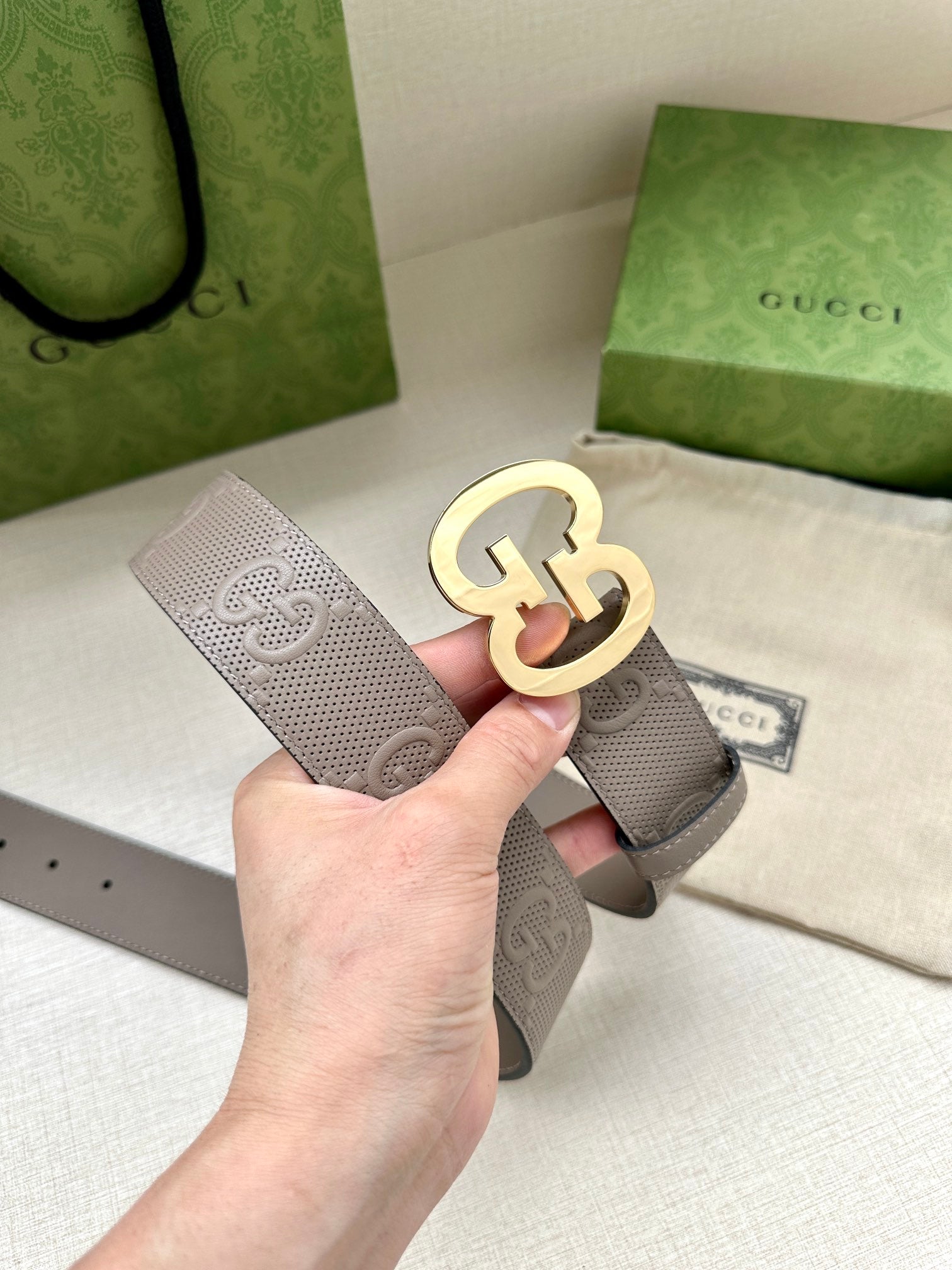 P1R55B230 Popular   High quality belt With full package