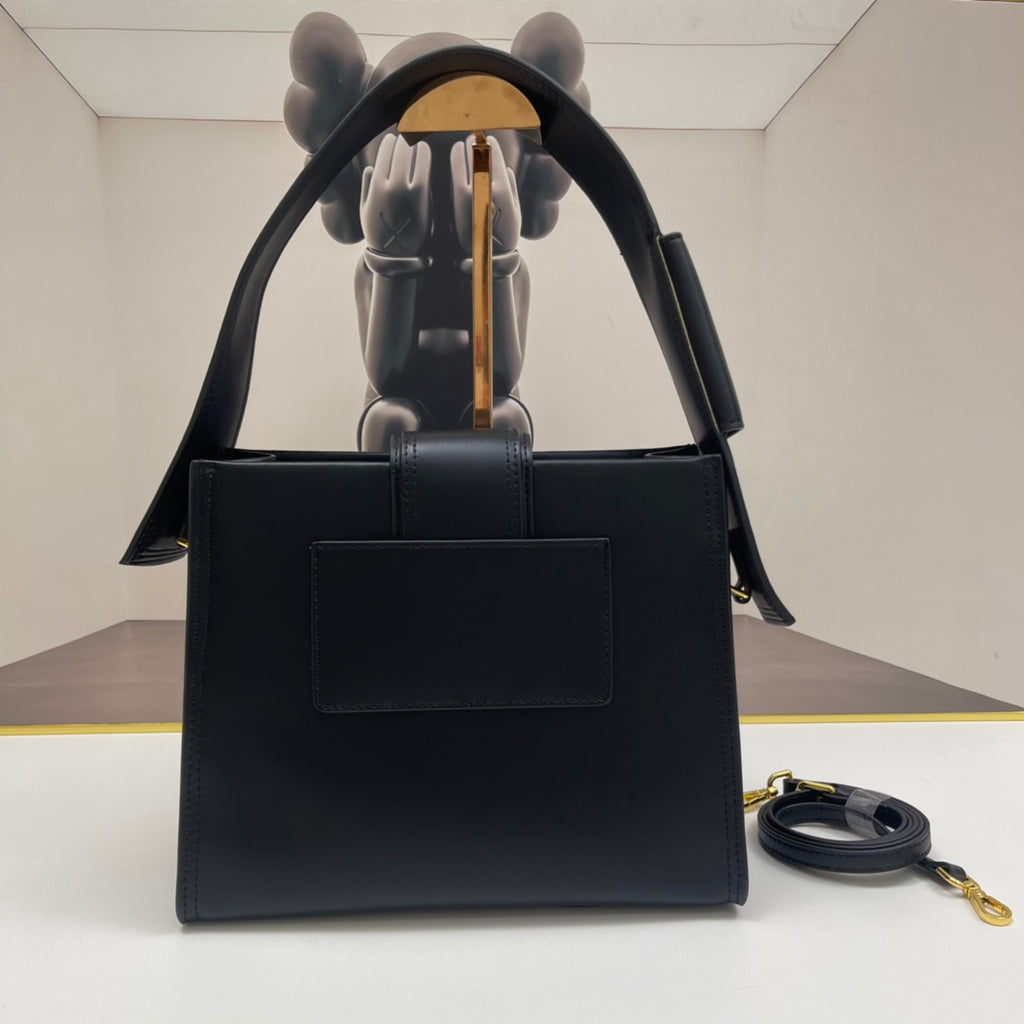 B1P36A33 Popular leather bag
