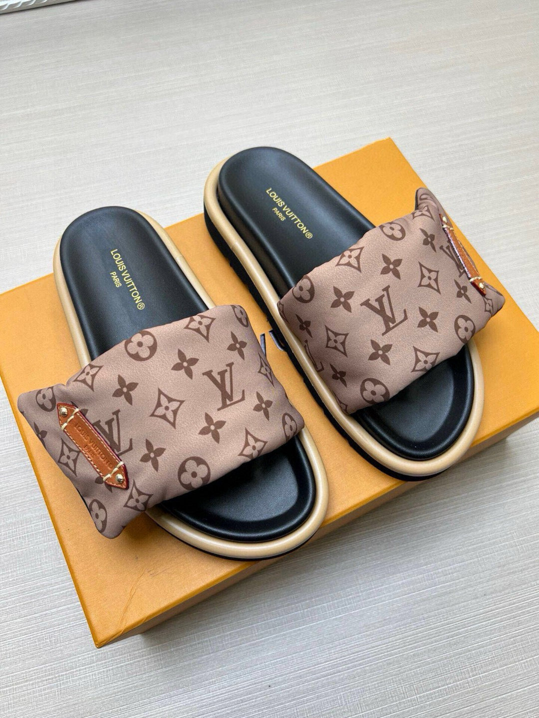 Z5QE9 Popular Slippers