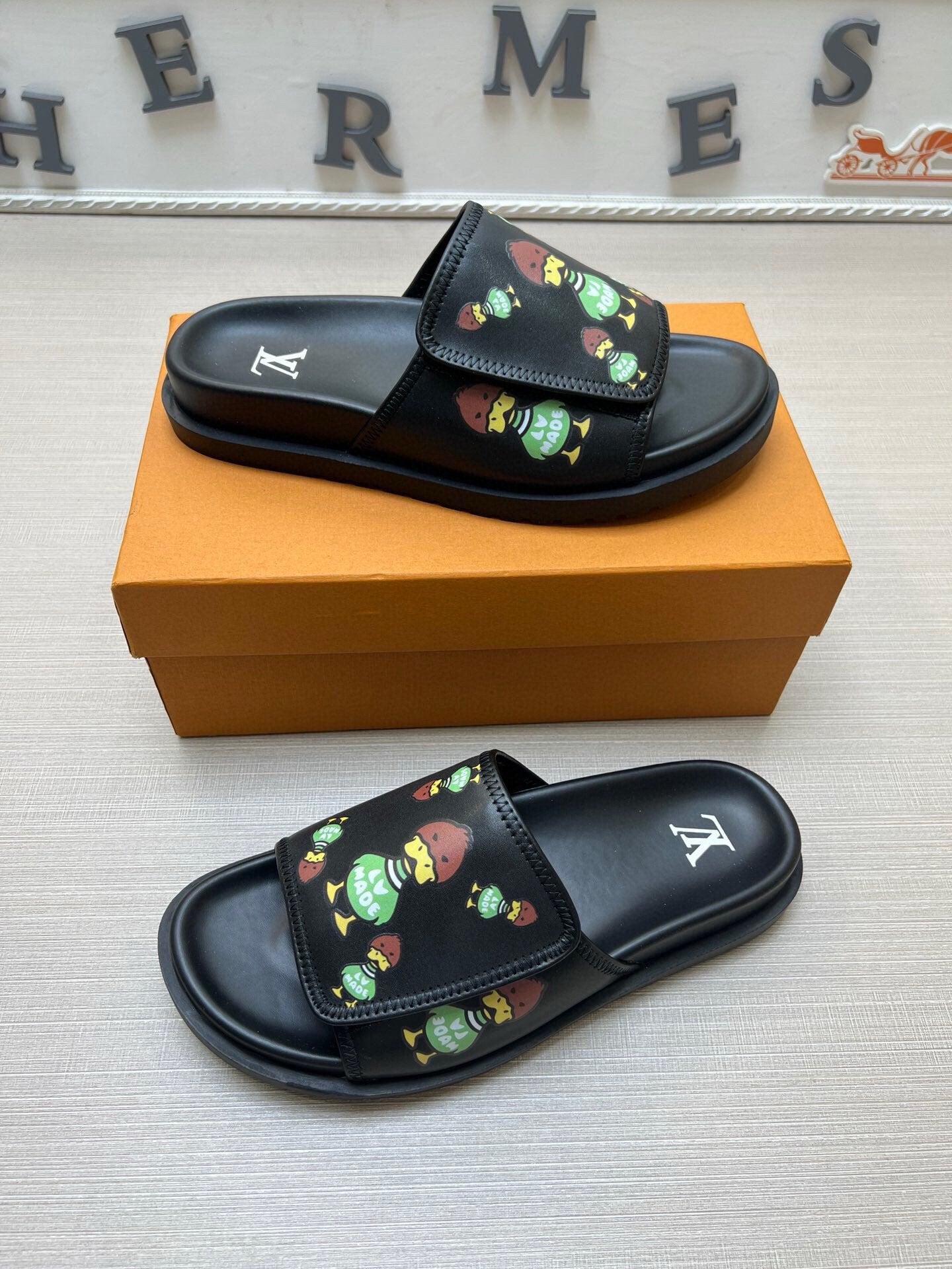 Z5WE248 Popular Slippers