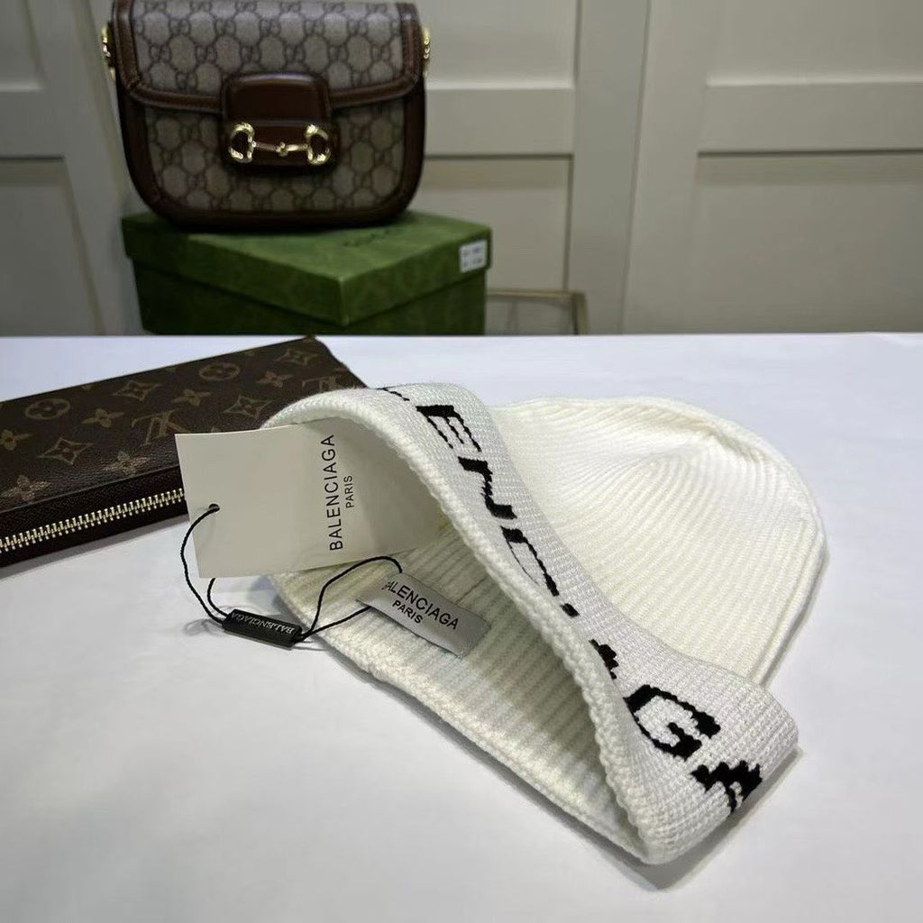 M1R86J86 Popular hats