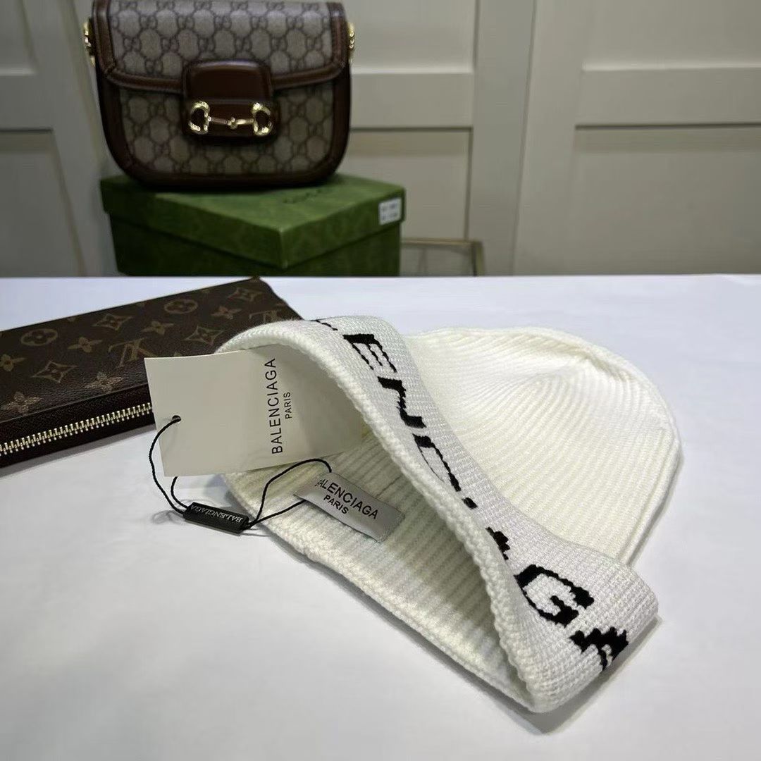 M1R86J86 Popular hats