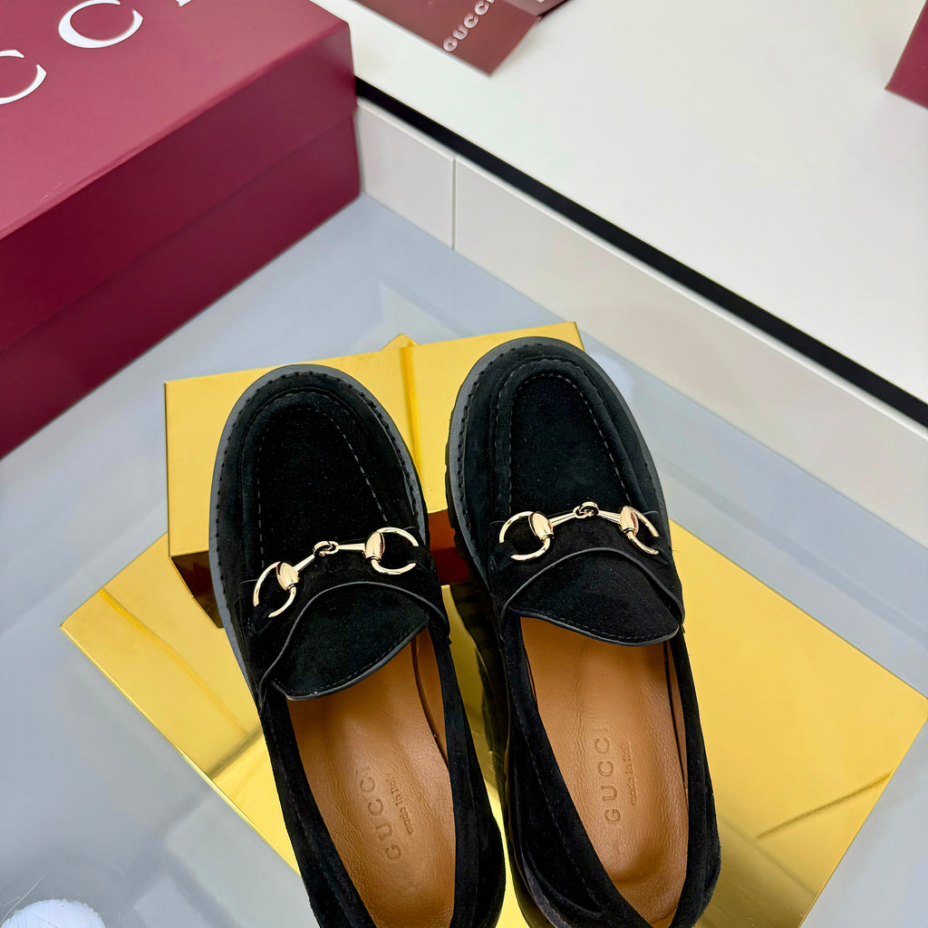 Z2Q105B304 Popular high-quality Shoes