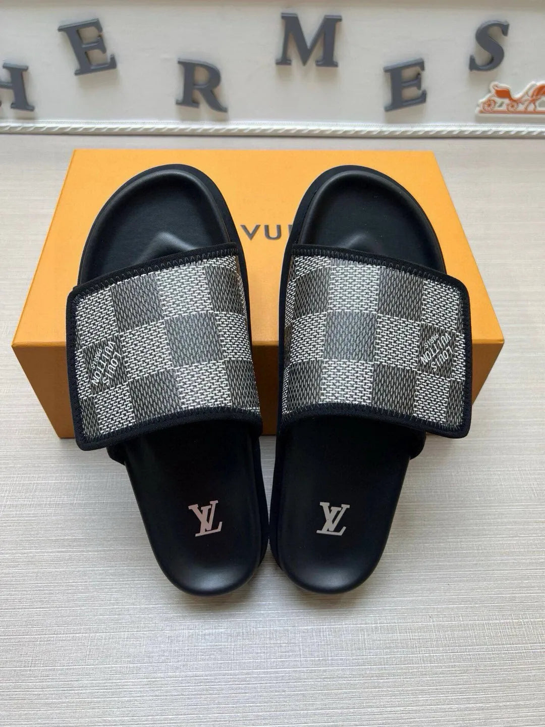 Z5QE3  Popular Slippers