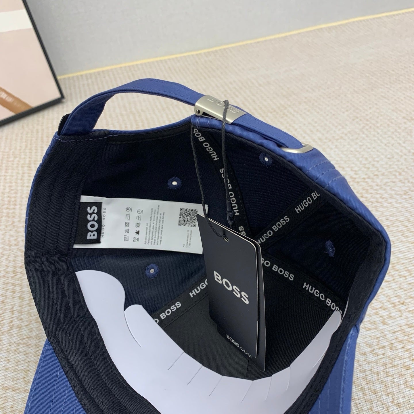 M1Q45A3  Popular hats