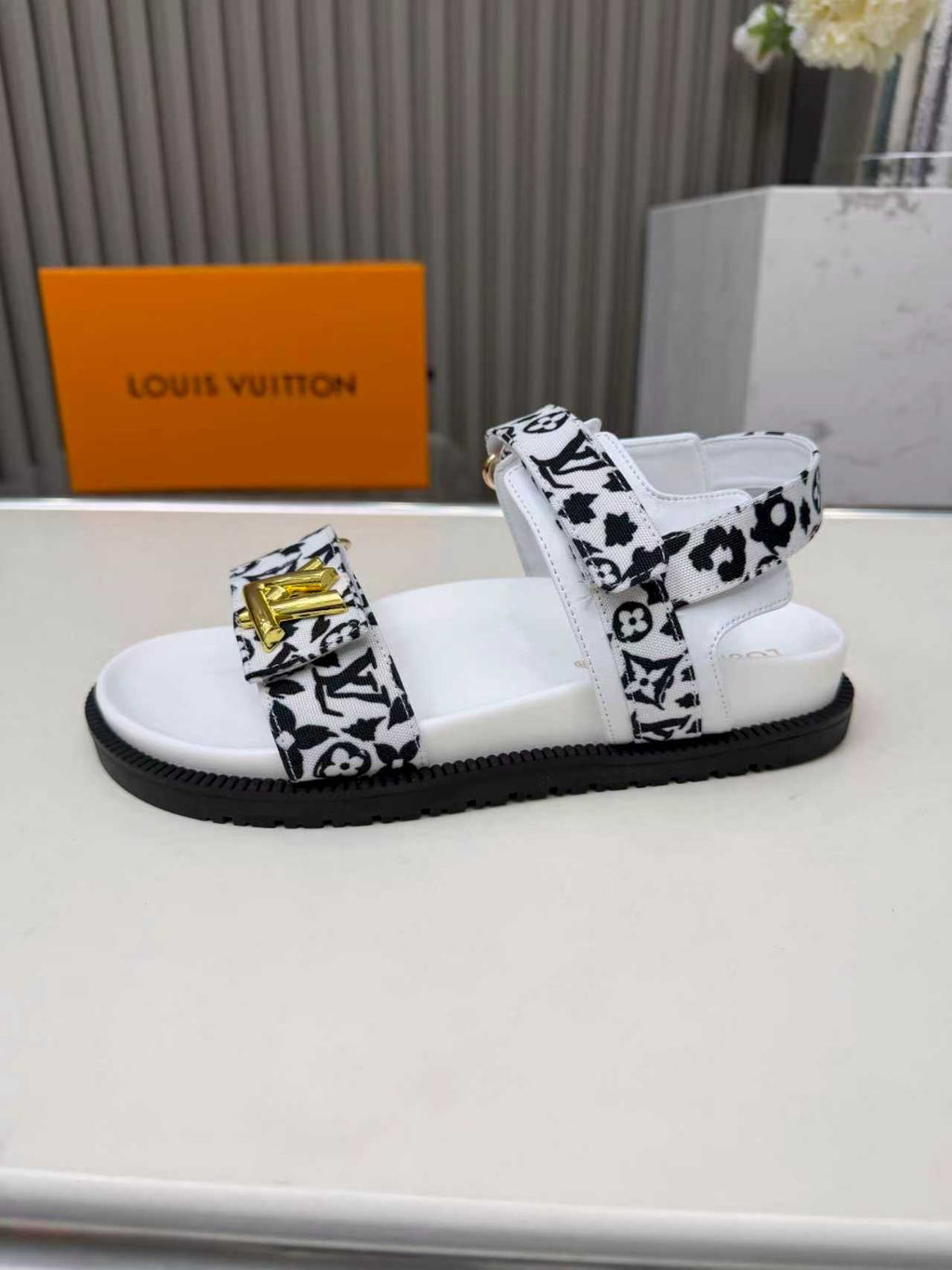 Z2P36E16 Popular high-quality Shoes